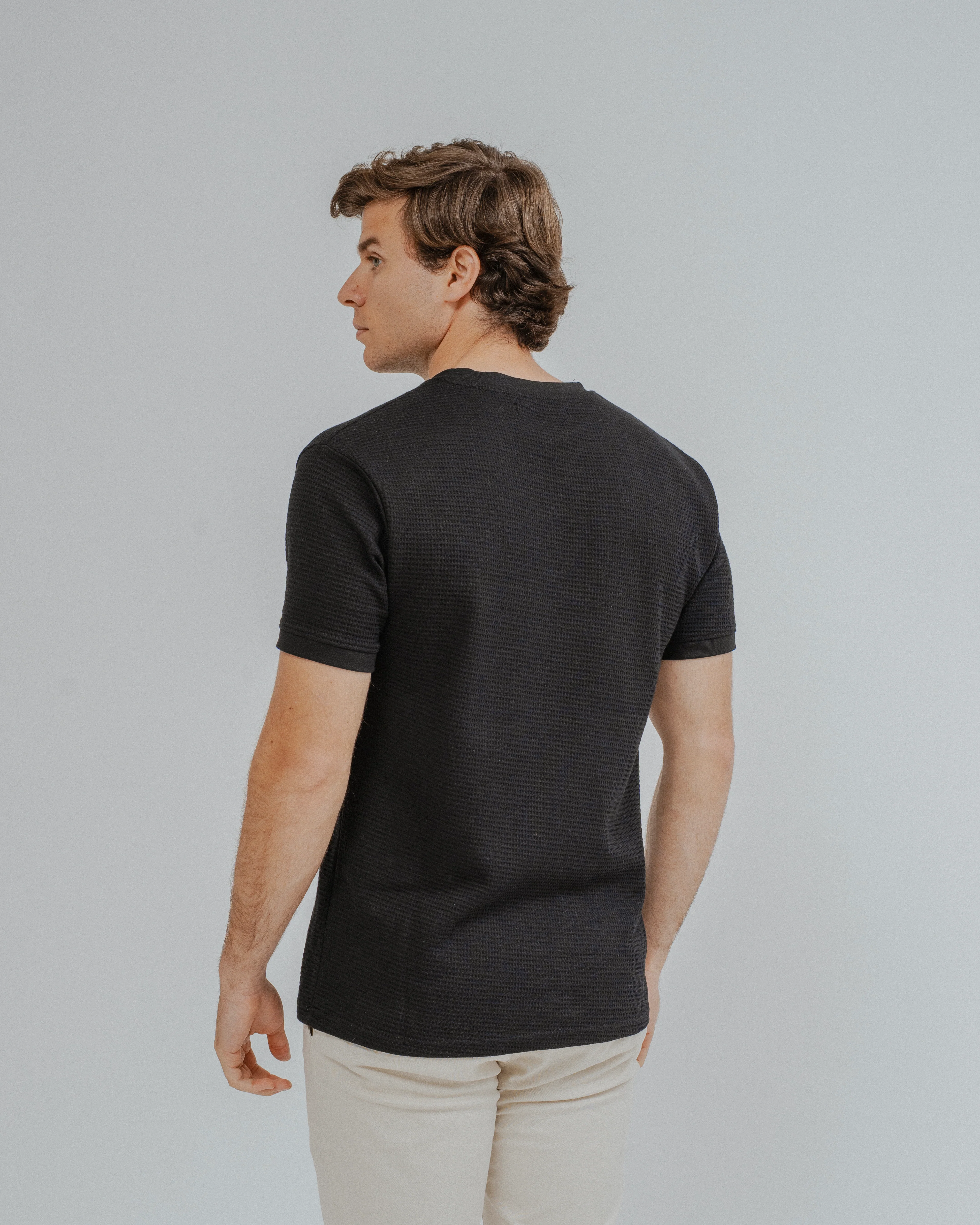 CAMISETA ESTRUCTURA NEGRA - Image 3
